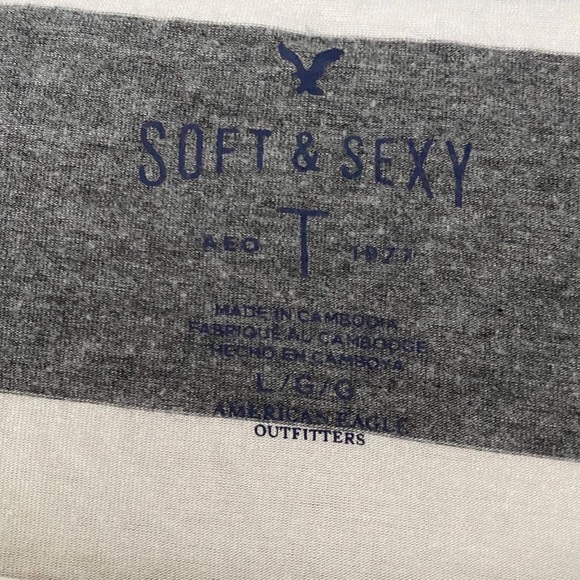 American Eagle Soft and Sexy boxy striped grey and white pocket tee - size L - Picture 4 of 4